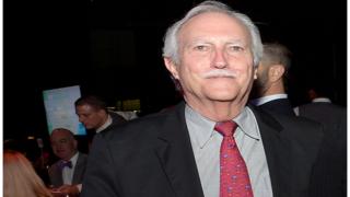 ثروة ابنه 130 مليار دولار: حكاية مهاجر إلى أمريكا بمعطف وحيد وحذاء واحد ودون معرفة بالإنجليزية