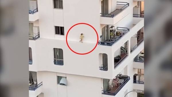 شاهد فيديو صادم لطفلة....والقضاء يقول كلمته بشأن الوالدين