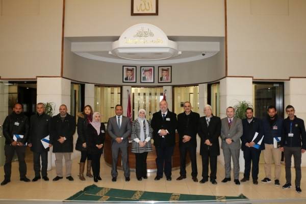 جامعة الشرق الأوسط تنظم ورشة حول مشروع أماكن عمل دامجة للأشخاص ذوي الإعاقة 