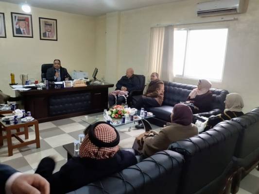 مديرية صناعة وتجارة و تموين البلقاء تعقد إجتماع لأصحاب المهن المنزليه