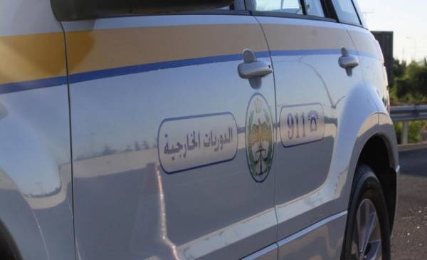 ضبط سائق مركبة نقل تسعة وثلاثين راكباً بصندوق شاحنة (صور)