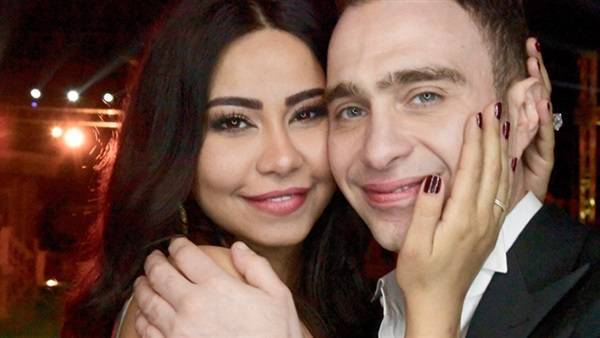 تركت الصلاة من أجل زوجها وحاولت الانتحار.. شيرين تتمادى في صراحتها الطائشة