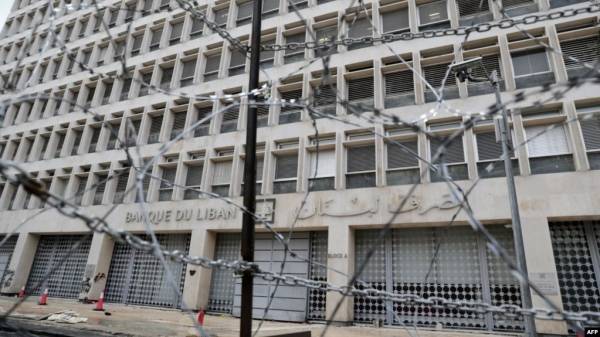 لبنان على شفير الانهيار الاقتصادي.. ماذا يعني إفلاس الدول؟