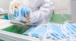 نقيب الصيادلة عن أزمة الكمامات: لا نحتاج ارتداءها وكورونا ليس اعداما (فيديو)