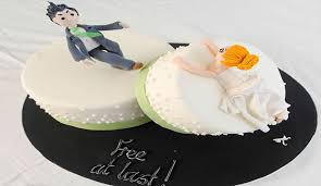 شاب أردني يحتفل بطلاقه بطريقة استثائية!