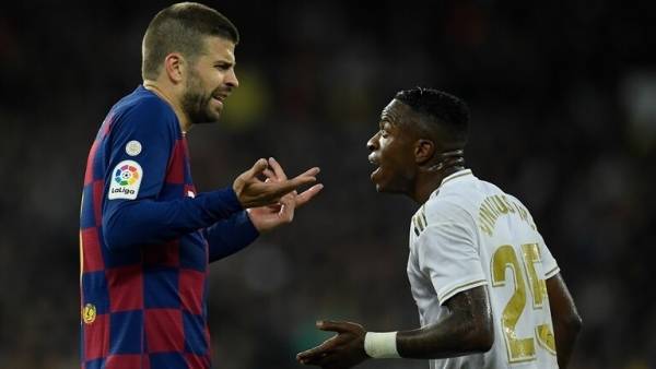 بيكيه يعنف فينيسيوس: هل أنت مجنون؟