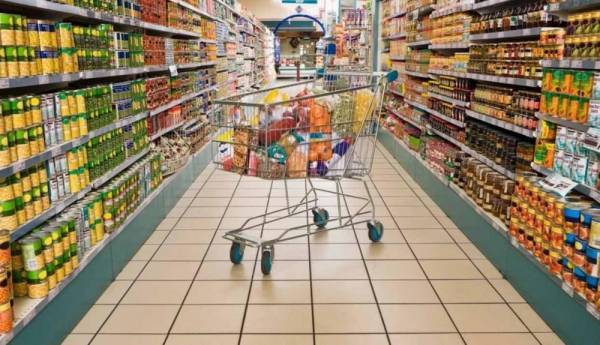 توضيح حول تعقيم المول الذي يعمل به مصاب كورونا