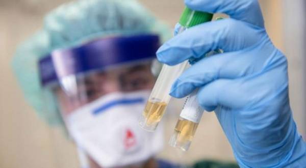 صحيفة: إسرائيل جلبت سرّا عينات من فيروس كورونا