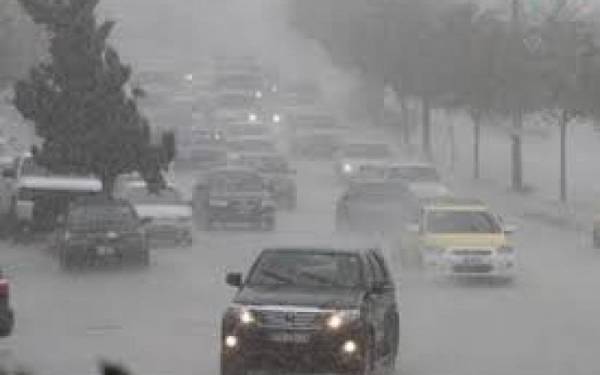 طقس العرب يحذر من تشكل سيول قوية جراء هطولات مطرية غزيرة