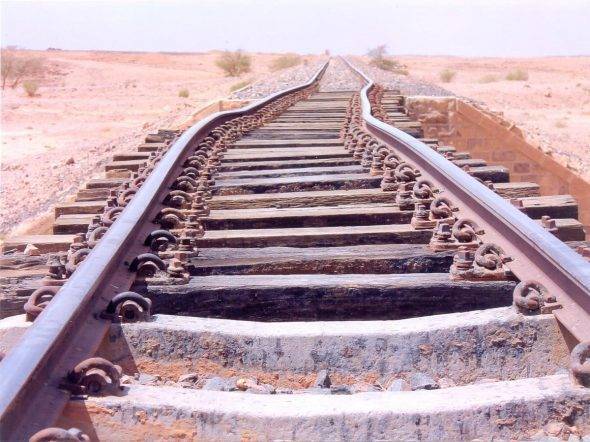 اعتداء على خطوط سكة حديد العقبة وسرقتها