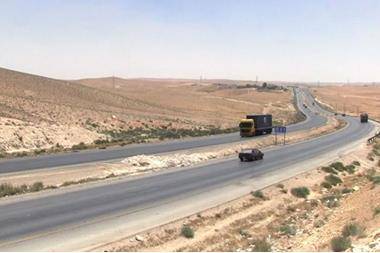 إصابة 19 شخصاً إثر حادث تصادم في الكرك