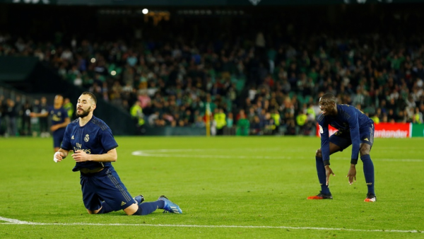 شاهد.. خطأ كارثي لبنزيما يتسبب في خسارة ريال مدريد