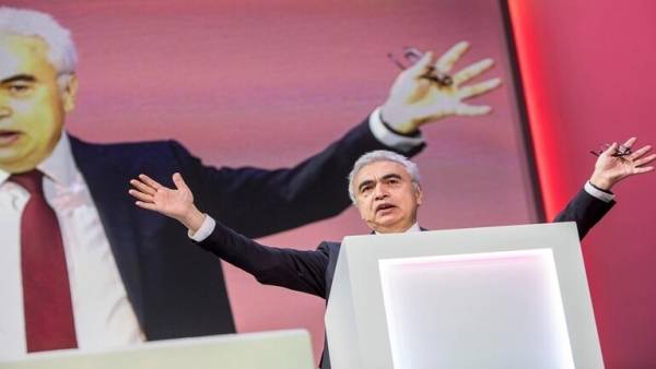 الطاقة الدولية تحذر من عواقب وخيمة بعد تفجير حرب أسعار النفط