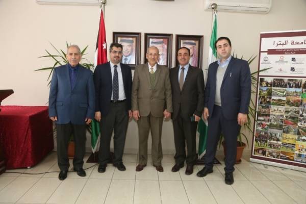 جامعة البترا تنظم حفل تكريم لموظفيها المتقاعدين