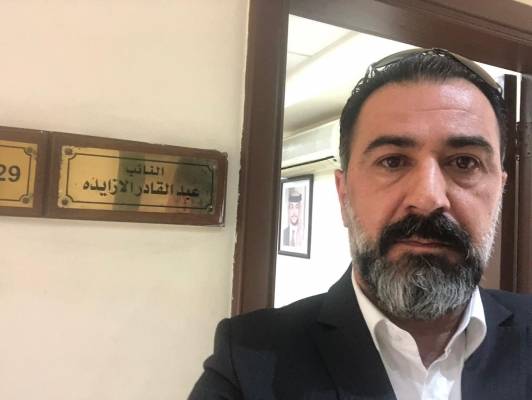 ابو النادي يوجه مجموعة من المطالب لرئيس الوزراء لانقاذ قطاع تأجير السيارات السياحية ..(تفاصيل)