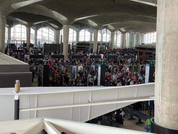 والد البابا يتدخل: سأقاضي كل من أساء لابنتي