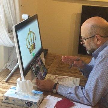 الحكومة تبدأ تفعيل تقنيات الاجتماعات عن بعد