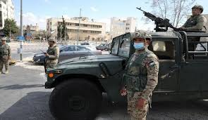 الجيش يعلن إغلاق منافذ العاصمة من جميع المنافذ حتى إشعار آخر