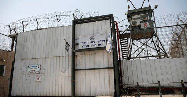 محقق إسرائيلي ينقل كورونا لـ 4 أسرى فلسطينيين