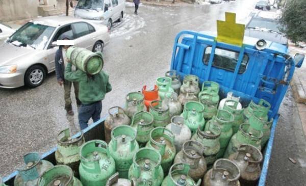 مركبات توزيع الغاز تعاني نقص الديزل.. وزواتي تؤكد: العمل جارٍ لتغطية احتياجات الموزعين