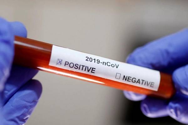 الخصاونة: إصابة بكورونا في مستشفى الملك المؤسس وهذا مبشر أن العدد في تناقص