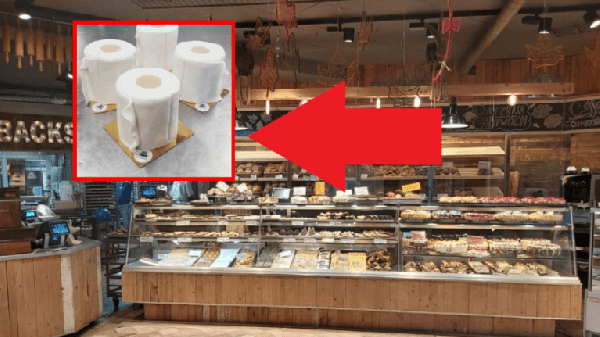 كعكة على شكل ورق المراحيض في ألمانيا!