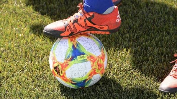 في عهد كورونا.. احتساب 5 ركلات جزاء خلال مباراة في الدوري الوحيد الناشط في أوروبا بحضور جماهيري!