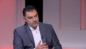 وزير العمل: ندرس التوسع قليلاً في المواد الأساسية