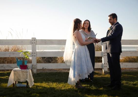 إجراءات جديدة للمناسبات في أستراليا لمواجهة كورونا.. يكفيكم حفل زفاف بخمسة مدعوين