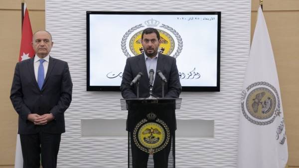 وزير الصناعة: أغلقنا (20) منشأة لمخالفتها شروط الصحة العامة