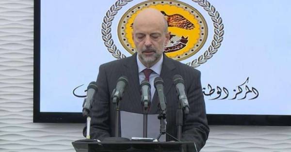 الرزاز يصدر أمر الدفاع رقم 3 القاضي بفرض غرامات مالية وعقوبة الحبس