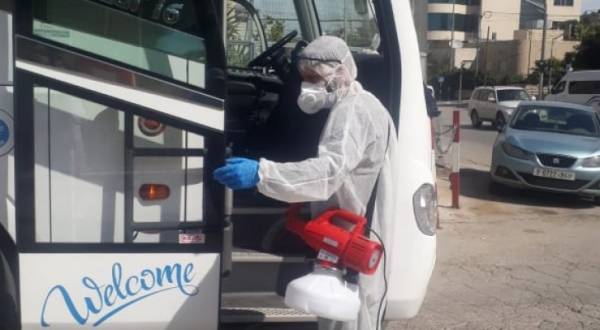 سلاح الهندسة يطهر المواقع التي ظهر بها إصابات بالفيروس