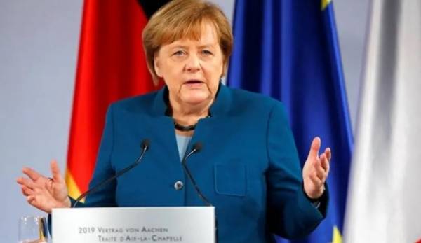 ميركل ترفض طلب الكيان الإسرائيلي تزويده بأجهزة تنفس