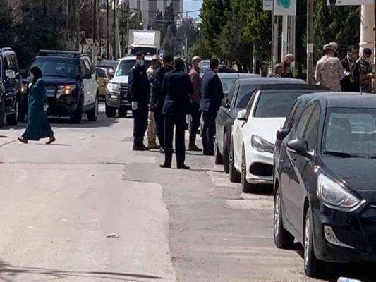 مسح عمارتين بإربد تواجد فيهما طلبة فلسطينيون ثبتت إصابتهم بكورونا بعد مغادرتهم المملكة