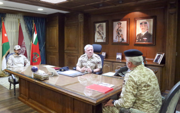 الملك : الجيش العربي يسهر على راحة وسلامة أبنائنا وبناتنا في إربد عروس الشمال كالأب الحاني