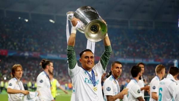 رحلة الهروب من كورونا تكلف حامي عرين ريال مدريد السابق نافاس 200 ألف دولار