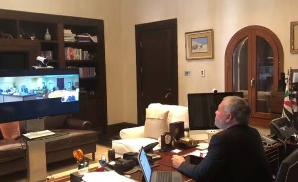 الملك يوجه الحكومة للتخطيط لما بعد الفترة الحالية