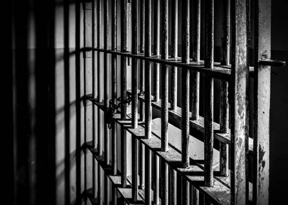 أمين عام وزارة خدماتية بالحجر وفي طريقة للعزل