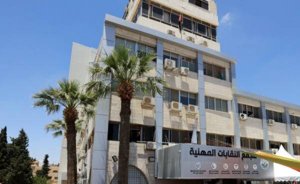 العبوس : استغرب حديث وزير الاعلام عن اجراءات السلامة في النقابات المنهية.. وستبقى المبادرة قائمة