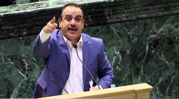 أول ضحايا الكورونا في رئاسة الوزراء .. خروج الوزير الشحاحدة من الحكومة ،، والحبل على الجرار !!