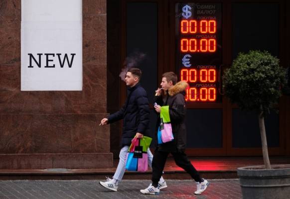 وقف انتاج وتوزيع السجائر والتبغ في روسيا بسبب كورونا