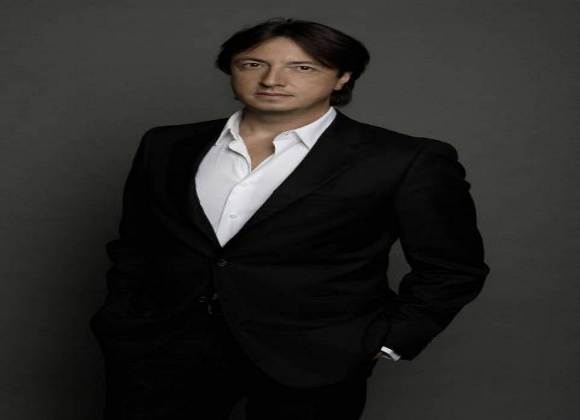 وفاة مصمم الأحذية سيرجيو روسي بفيروس كورونا