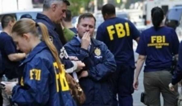 اليهود في نيويورك يخفون آلاف الكمامات وال ( FBI ) يصادرها (فيديو)
