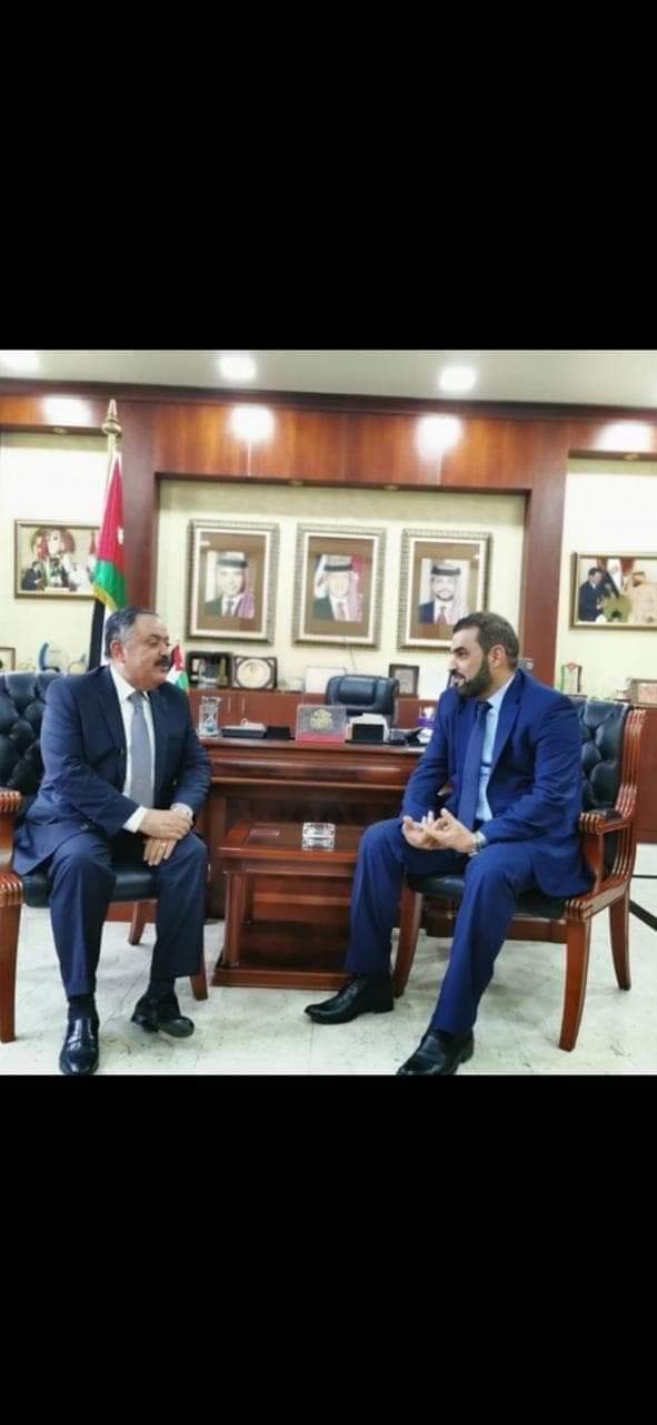 سعادة السفير جمعة العبادي  يتواصل مع  خلال اتصال هاتفي مع رجل الاعمال  نائل  النمر  لتعزيز العلاقه