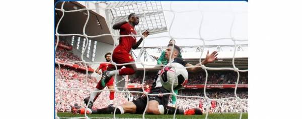 كورونا يهدد الدوري الإنجليزي بغرامة مليار دولار