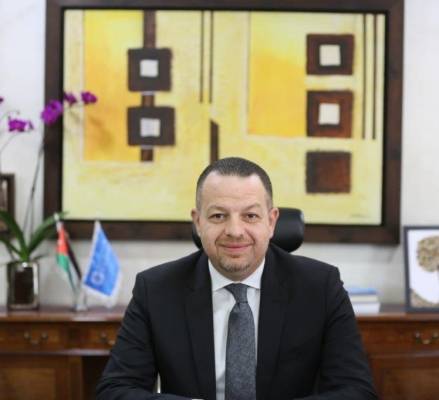 سوليدرتي الأولى للتأمين تتبرع بمبلغ 100 الف دينار لصالح صندوق (همة وطن).