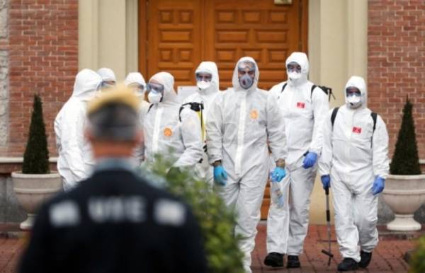 ايطاليا: كورونا يحصد أرواح 87 طبيبا