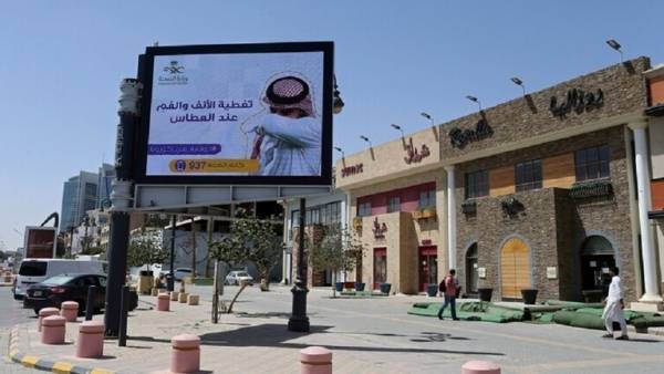 الصحة السعودية تحذر من مئات آلاف الإصابات بفيروس كورونا والدخول في مرحلة حرجة