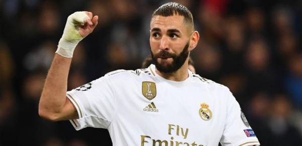 بالصورة .. بنزيما يصوم الأيام البيض من شعبان.. صحة فطوركم!