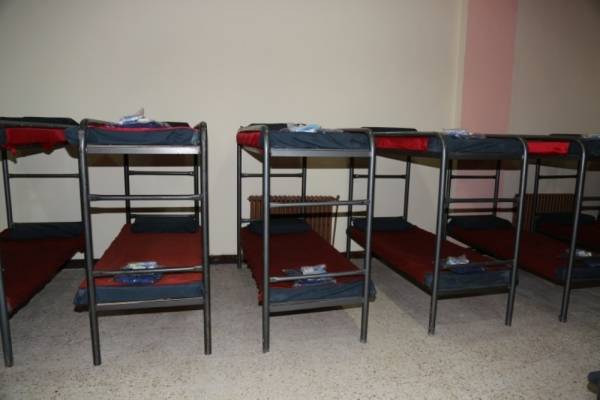 تزويد مراكز الاصلاح بمواد تعقيم .. و13 الف نزيل بالاردن